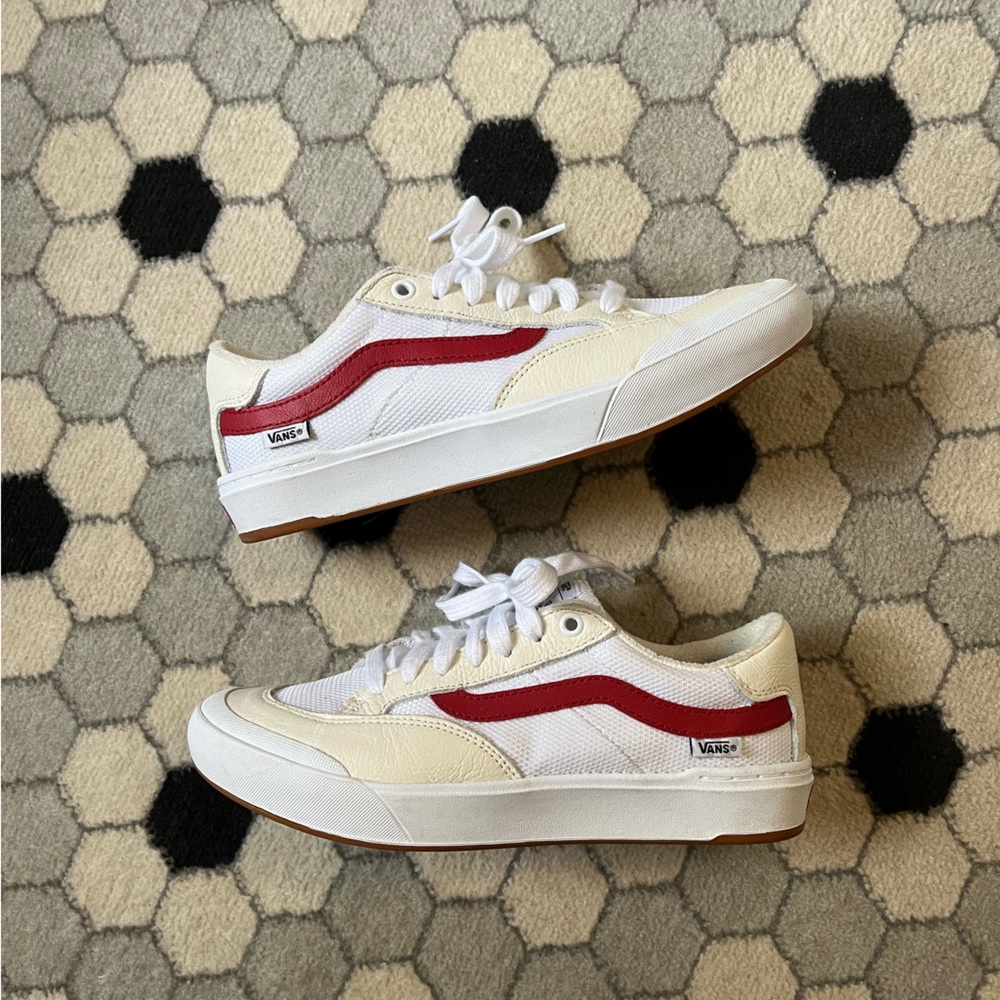 Vans Berle Sneaker size 7.5